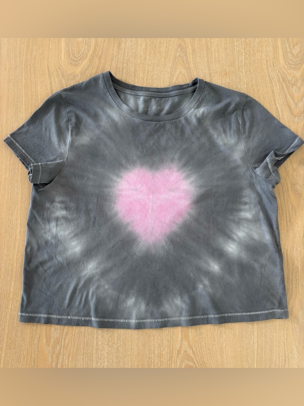 Universal Thread Tee - Pink Heart on Charcoal Tie-Dye - cropped - XL